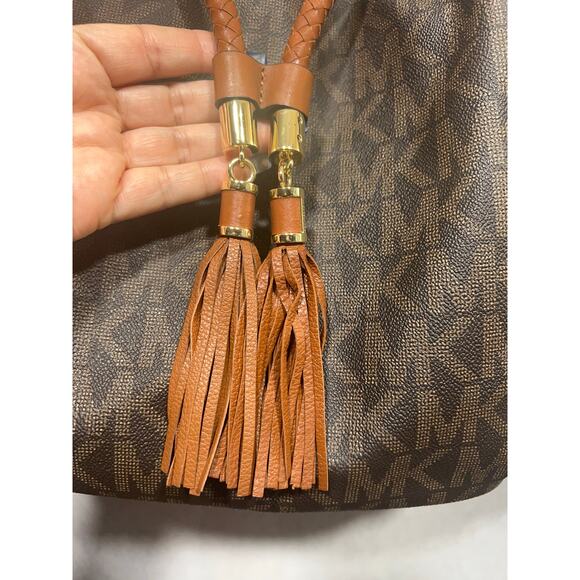 MICHAEL Michael Kors Brown Signature Coated Canvas Drawstring Shoulder Bag - Picture 6 of 16